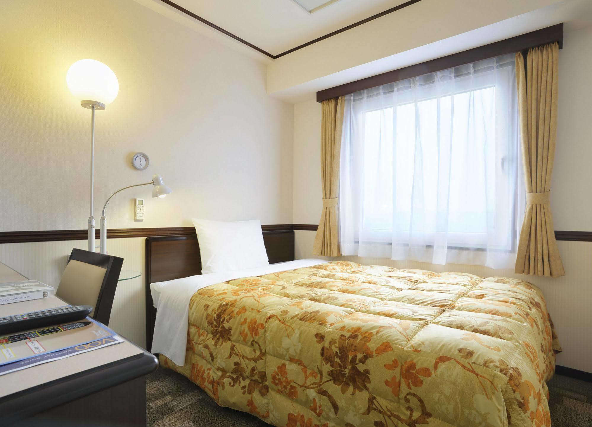 Toyoko Inn Shonan Hiratsuka Eki Kita Guchi No 2 Exterior foto
